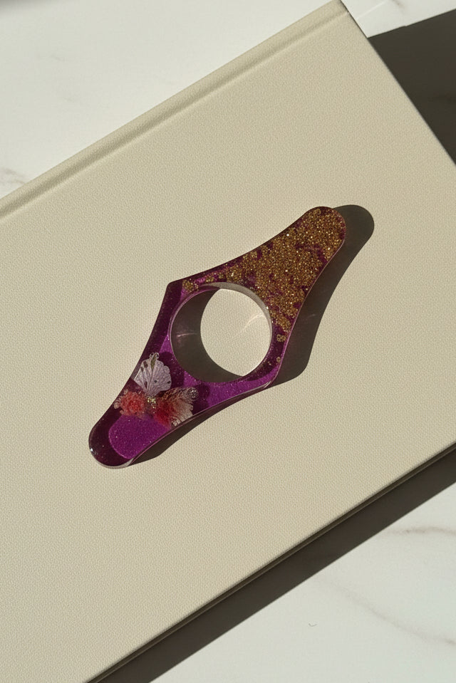 Crowned Serenity Thumb Book Page Holder - Round