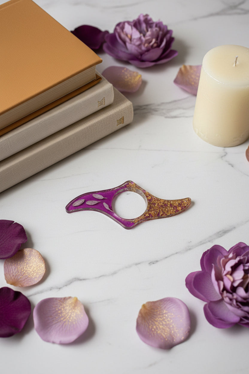Crowned Serenity Thumb Book Page Holder - Wave